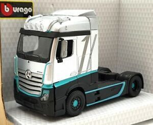 Burago 1/43 Hauler Custom Cabs Mercedes (18/32202)